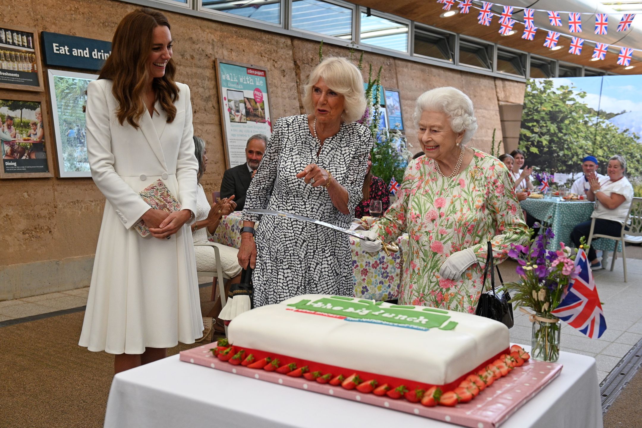 Królowa Elżbieta, księżna Kate i księżna Camilla