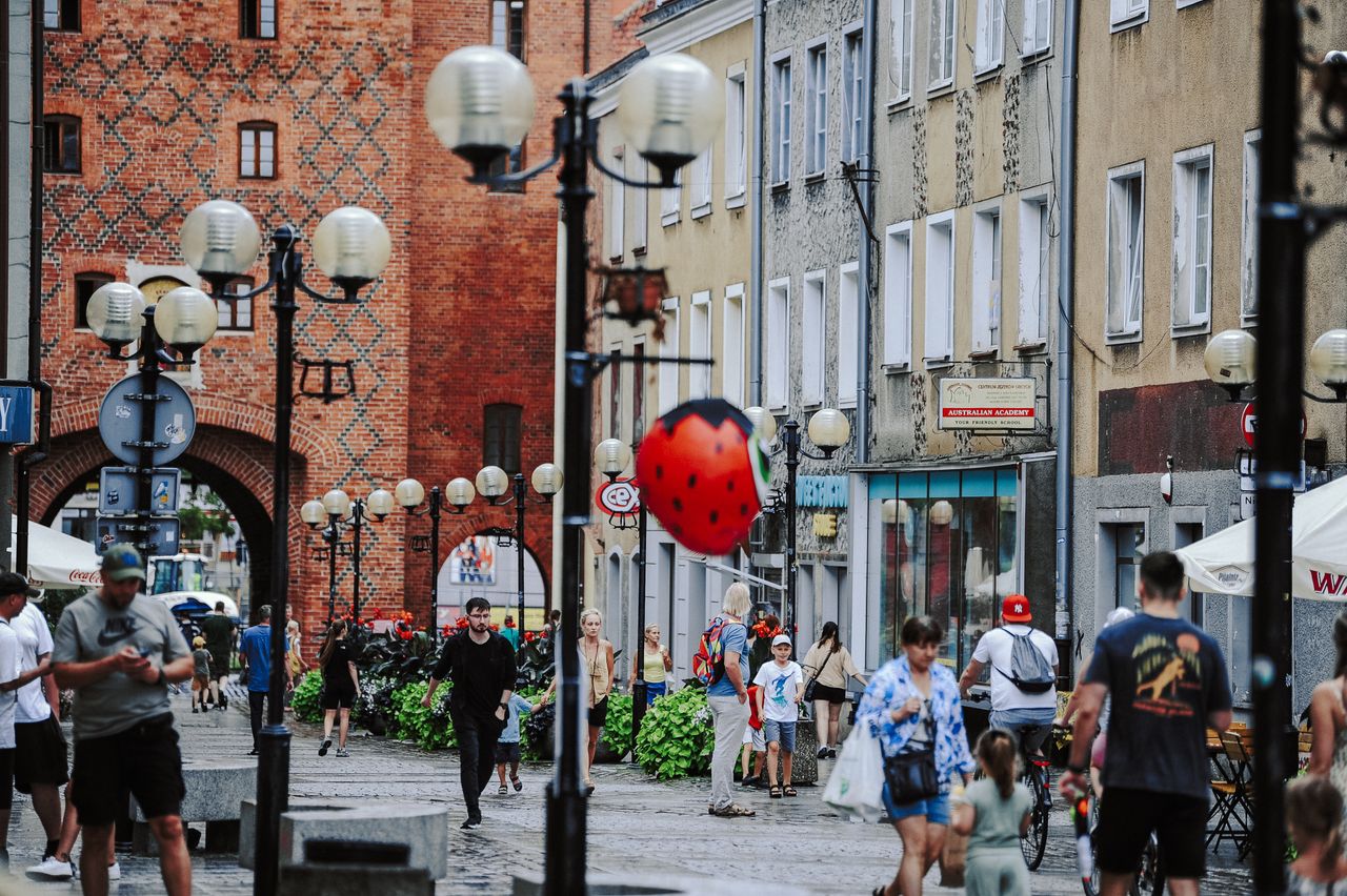 Polacy na lewych zwolnieniach. Wyróżnia się jedna grupa