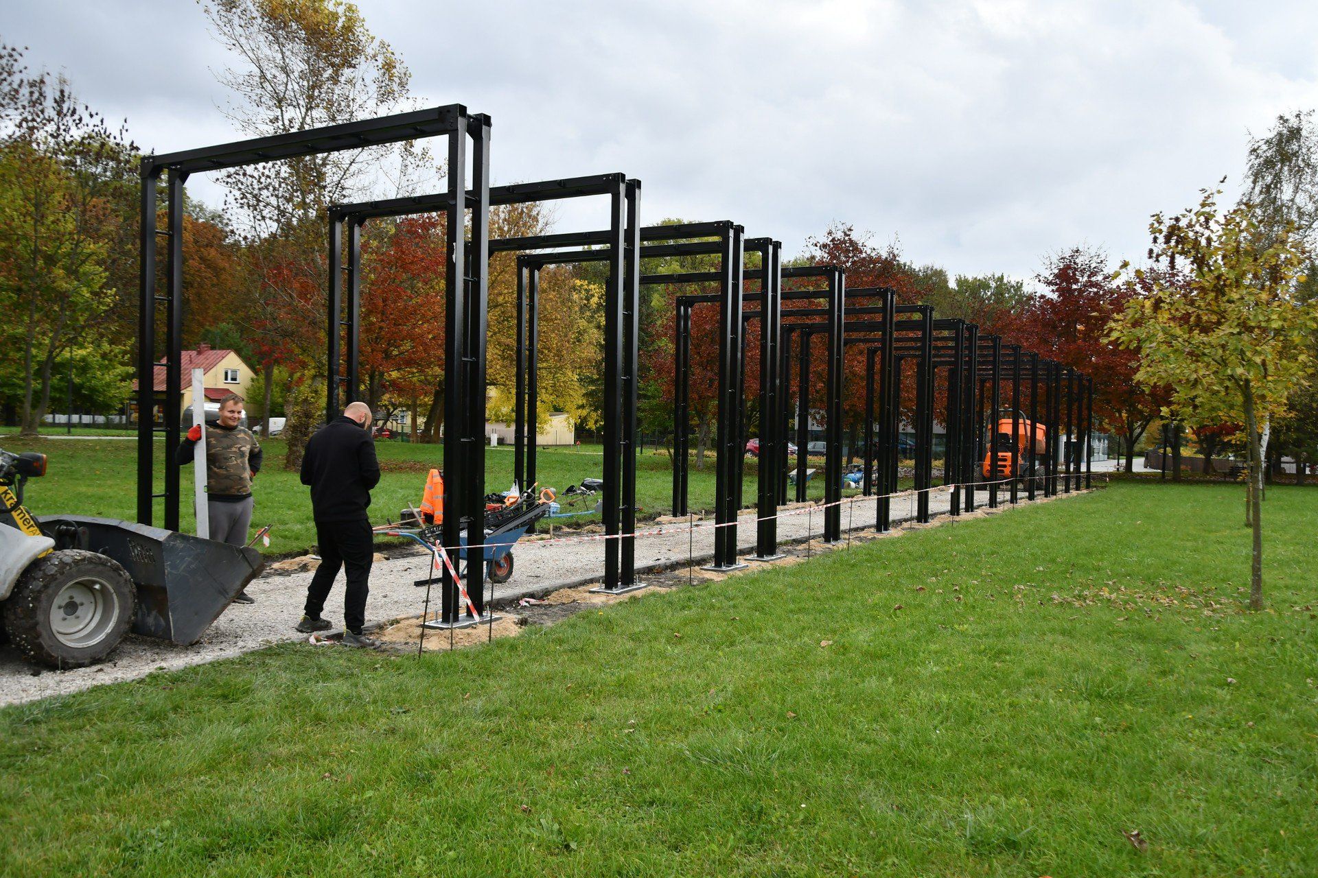 Na miejscu trwają ostatnie prace. Oddanie inwestycji zaplanowano na 23 października. 