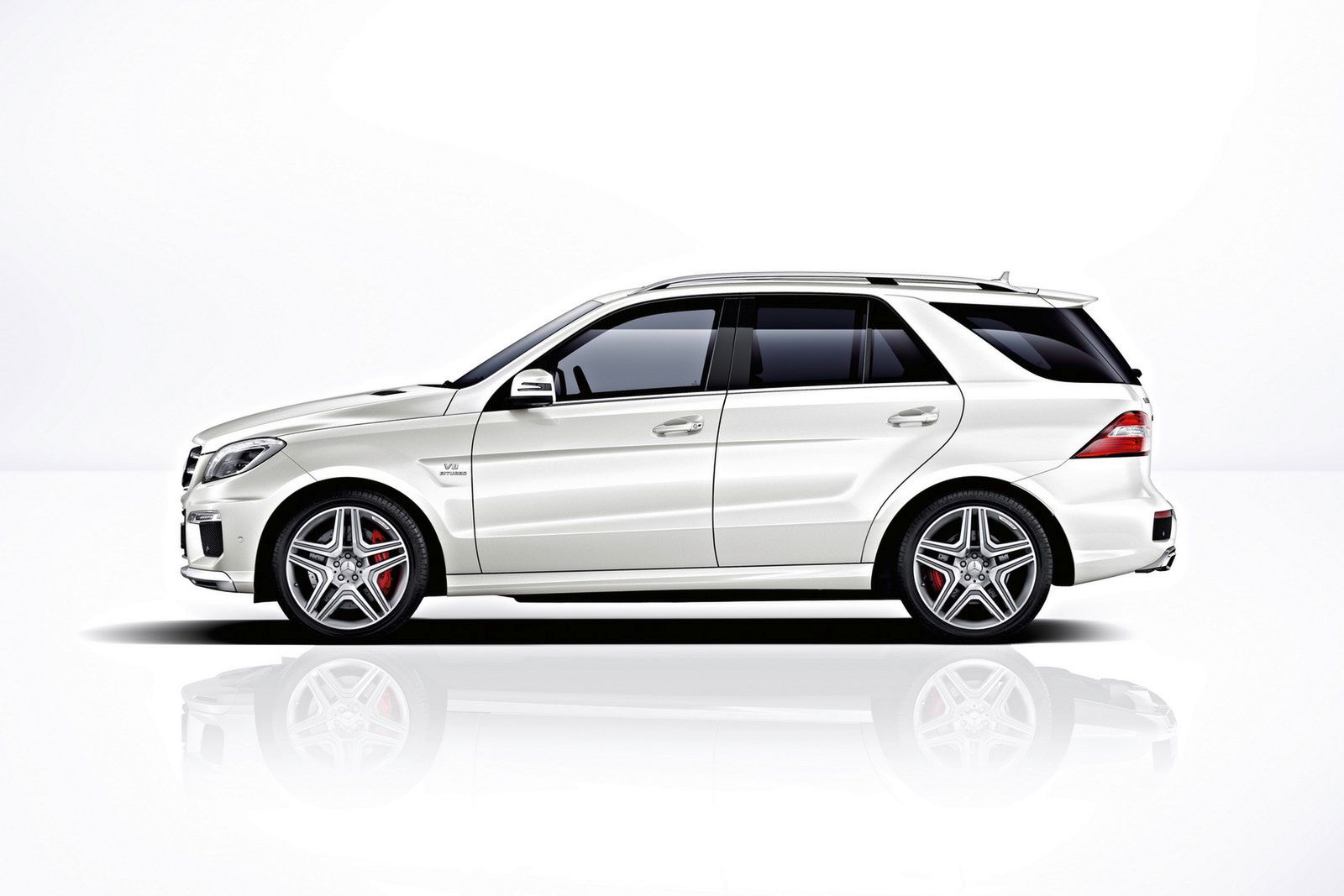 2012 Mercedes-Benz ML63 AMG