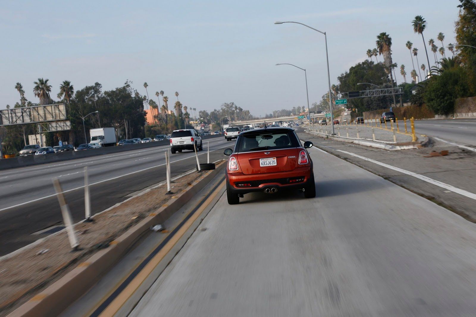 Galeria Mini jako celebracja sprzedaży półmilionowego egzemplarza w USA 137