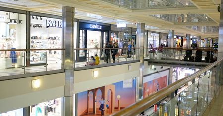 "Tłamszą nas niekorzystne umowy". Właściciele i najemcy galerii kłócą się o lockdown