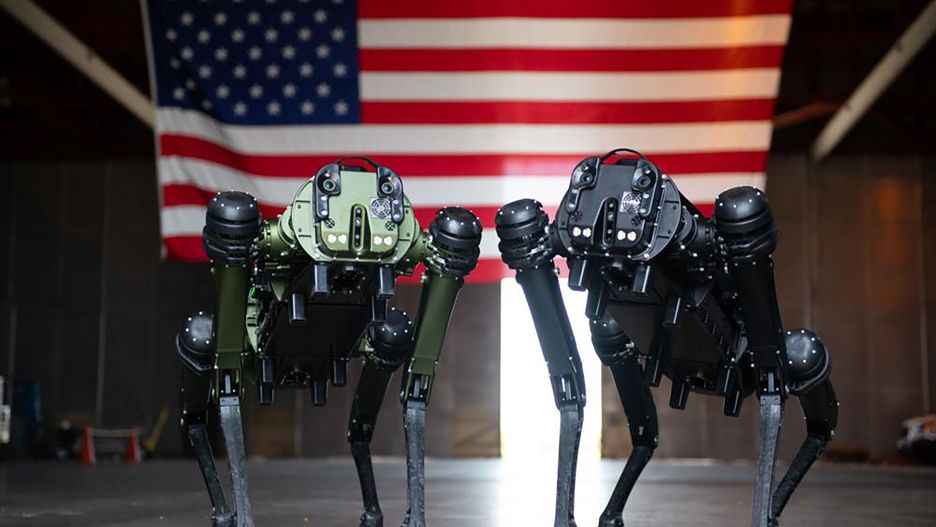 Roboty Q-UGV zajmą się patrolowaniem bazy wojskowej. Mogą poruszać się autonomicznie lub być kontrolowane pilotem.