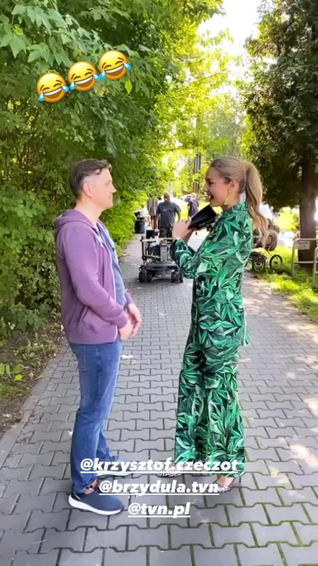 Malgorzata Socha i Krzysztof Czeczot na planie serialu BrzydUla