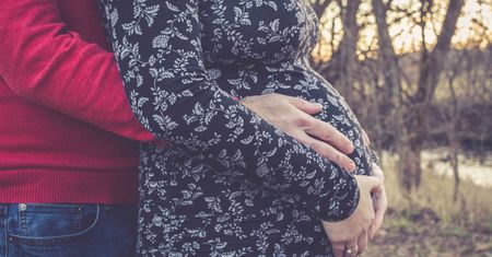 "Patrzenie w lustro na moje odkryte ciało boli". Jessica dokonała aborcji w 24 tygodniu ciąży