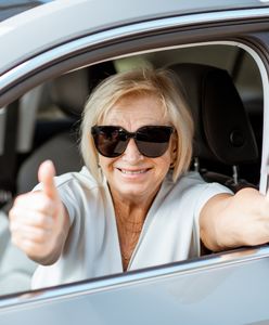 Prawo jazdy a wiek kierowcy. Co się zmienia i dlaczego to wzbudza emocje?