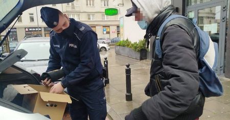 Dzielnicowy z Warszawy wzbudza podziw. Zrobił to za własne pieniądze