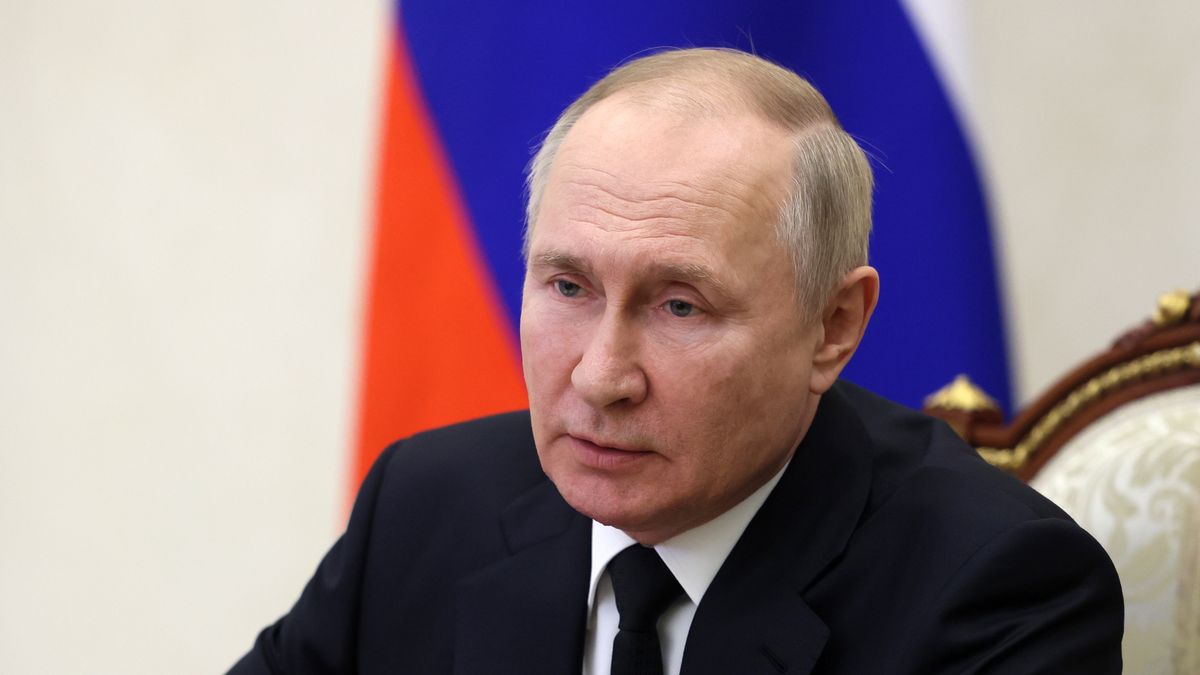 Russian President Vladimir Putin chairs a meeting with members of the Russia's Security Council via video conference call at the Novo-Ogaryovo state residence, outside Moscow, Russa, 06 December 2022. EPA/MIKHAIL METZEL/KREMLIN POOL/SPUTNIK / POOL MANDATORY CREDIT Dostawca: PAP/EPA.