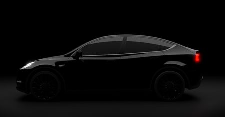 Już wiadomo, kiedy nowa Tesla wyjedzie na drogi