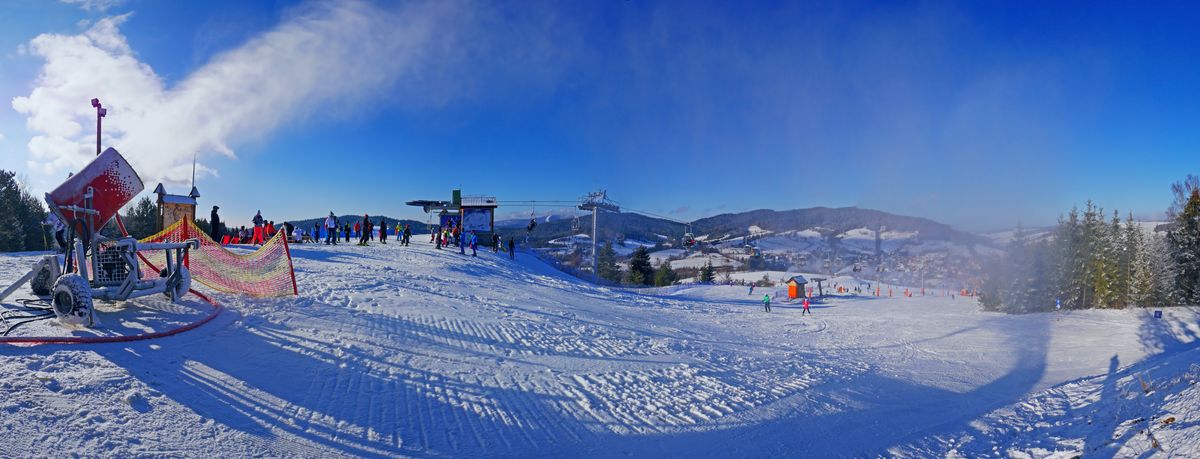 Niewielka miejscowość oferuje narciarzom doskonałe warunki z dala od zgiełku dużych ośrodków