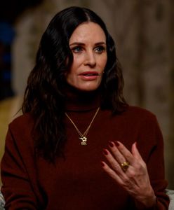 Harry wciągnął ją w narkotykową historię. Jest komentarz Courteney Cox