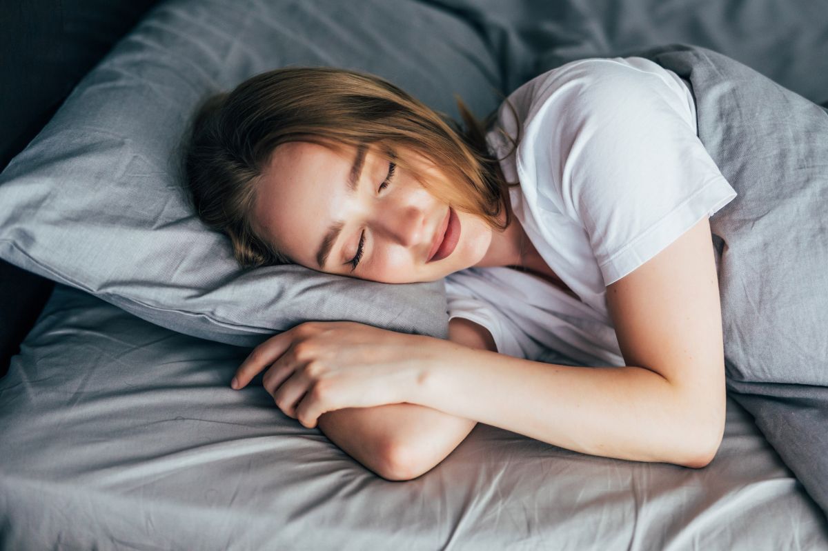 Posłuchaj eksperta i zdejmij na noc. Zaśniesz jak dziecko, nim się obejrzysz