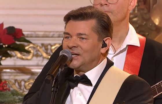 Koncert kolęd w Republice. Wśród gwiazd Zenek Martyniuk, na widowni para prezydencka