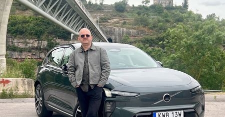 Nowe elektryczne Volvo EX60. Wrażenia z pierwszych jazd