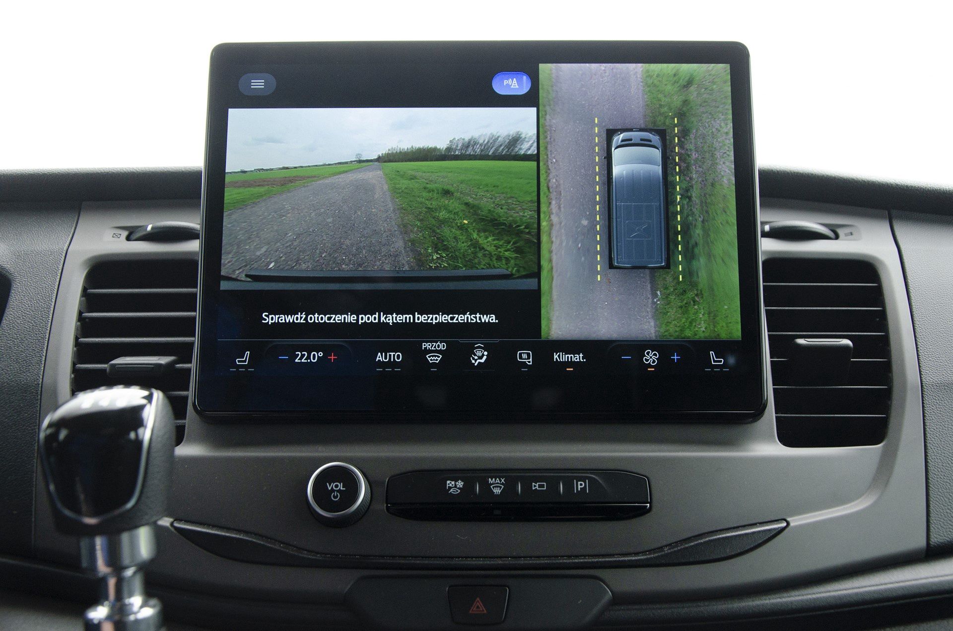 Ford Transit Trail (2023)