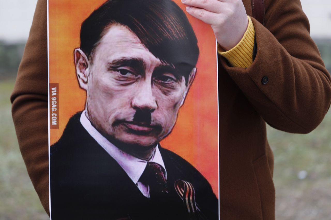 Koziński: Putin realizuje scenariusz Hitlera [OPINIA]