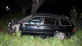 Groźny wypadek pod Płockiem. 19-letni kierowca BMW stracił panowanie nad autem!