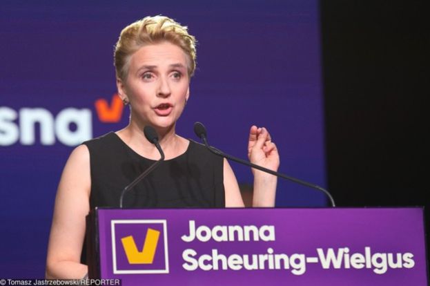 Joanna Scheuring-Wielgus oddała swoje psy do schroniska. "Kundli nikt nie chciał"