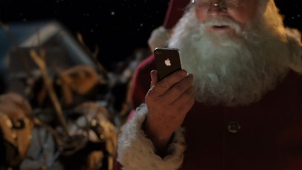 Święty Mikołaj używa iPhone’a 4S do roznoszenia prezentów! 1