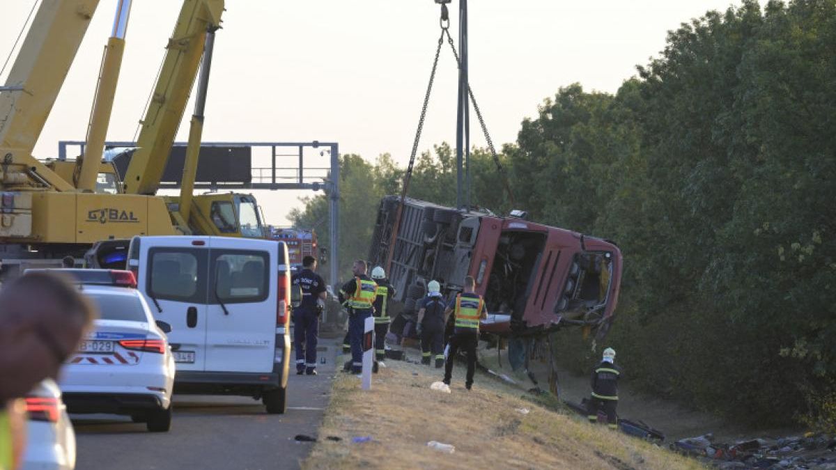 Kapelan ujawnia, jaka była prośba bliskich ofiar wypadku busa