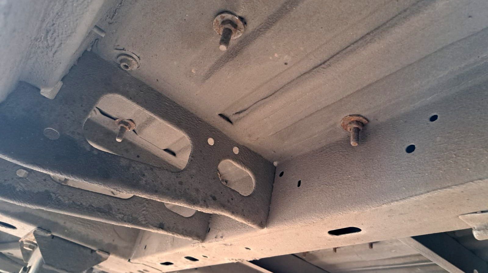 Bus przewożący niepełnosprawne dzieci do szkoły