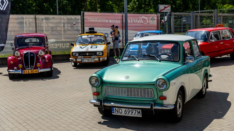 Prezentacja starych samochodów zawsze cieszy się popularnością