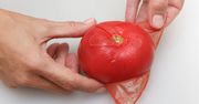 Tak obierzesz pomidory ze skórki w 5 minut. To najszybszy i najprostszy sposób