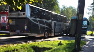 Wypadek autokaru wiozącego dzieci. Lądował śmigłowiec LPR