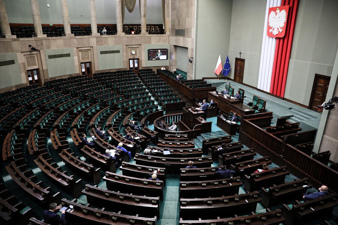 Wybory prezydenckie 2020. Sejm obraduje nad projektem PiS [RELACJA]