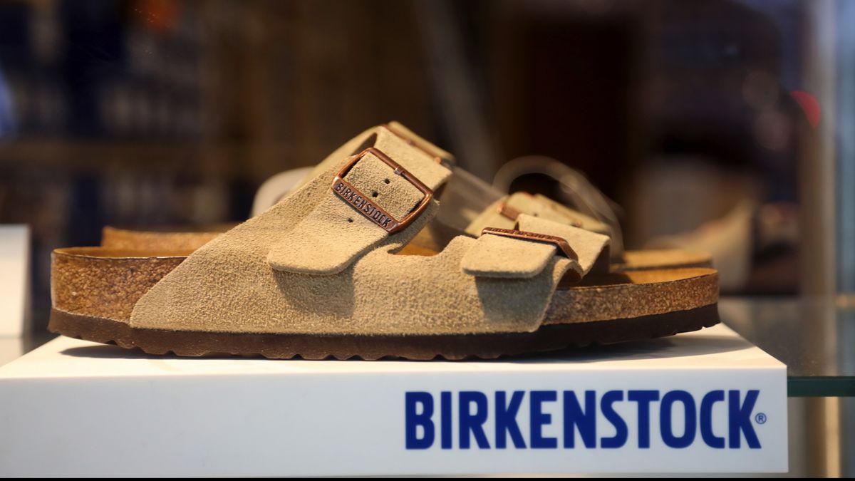 W 2021 r. większościowy pakiet udziałów w Birkenstock przejął amerykańsko-francuski fundusz L Catterton