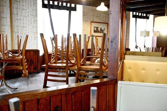 Koronawirus w niemieckiej restauracji. 50 osób w kwarantannie