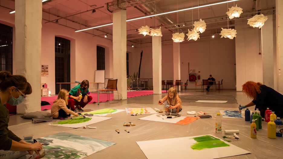 Podczas tegorocznej edycji przygotowano blisko 40 wydarzeń od warsztatów plastycznych przez spotkania z twórcami po spektakle i projekcje 