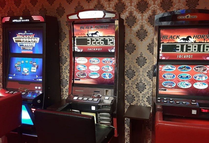 Śląsk. Nalot na lokale w Bytomiu. Siedem nielegalnych automatów