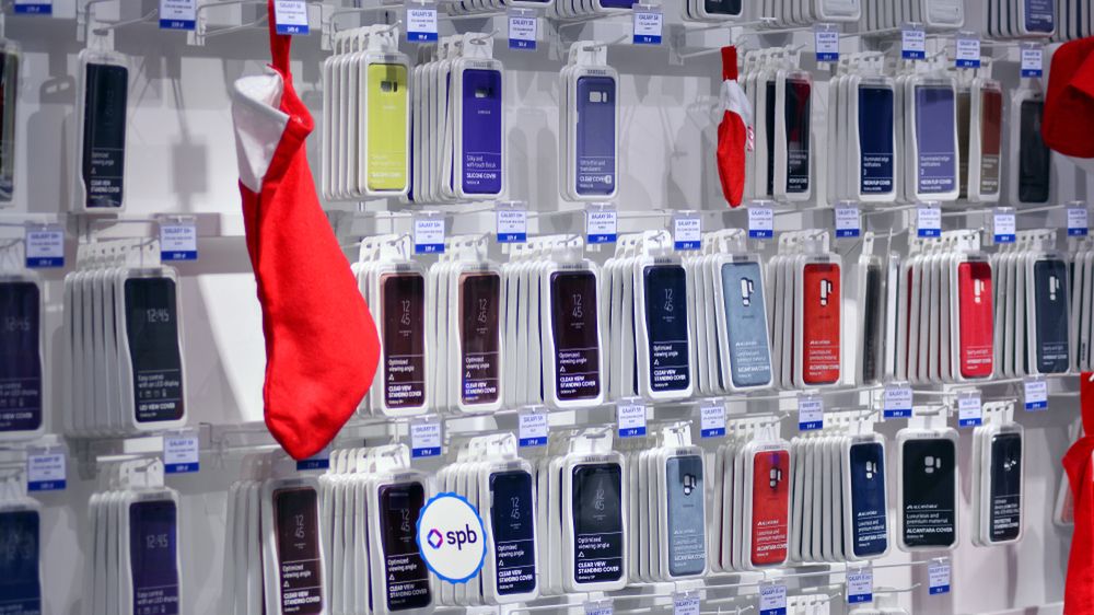 Na pokrowiec do Samsunga Galaxy S20 możesz trochę poczekać. Podziękuj koronawirusowi 1