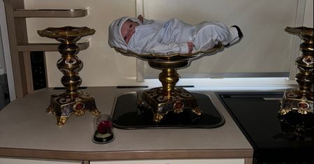 Pochwaliła się zdjęciem dziecka w sieci. Chciała podkreślić przepych i luksus