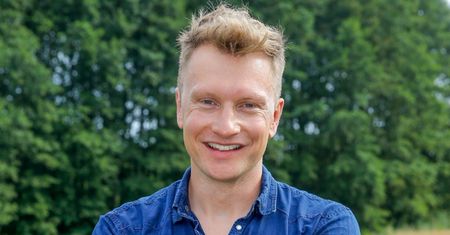 Kuba Wesołowski zaczął zarabiać dzięki "Na Wspólnej" już w wieku 17 lat: "Te pieniądze BYŁY MI ZABIERANE"