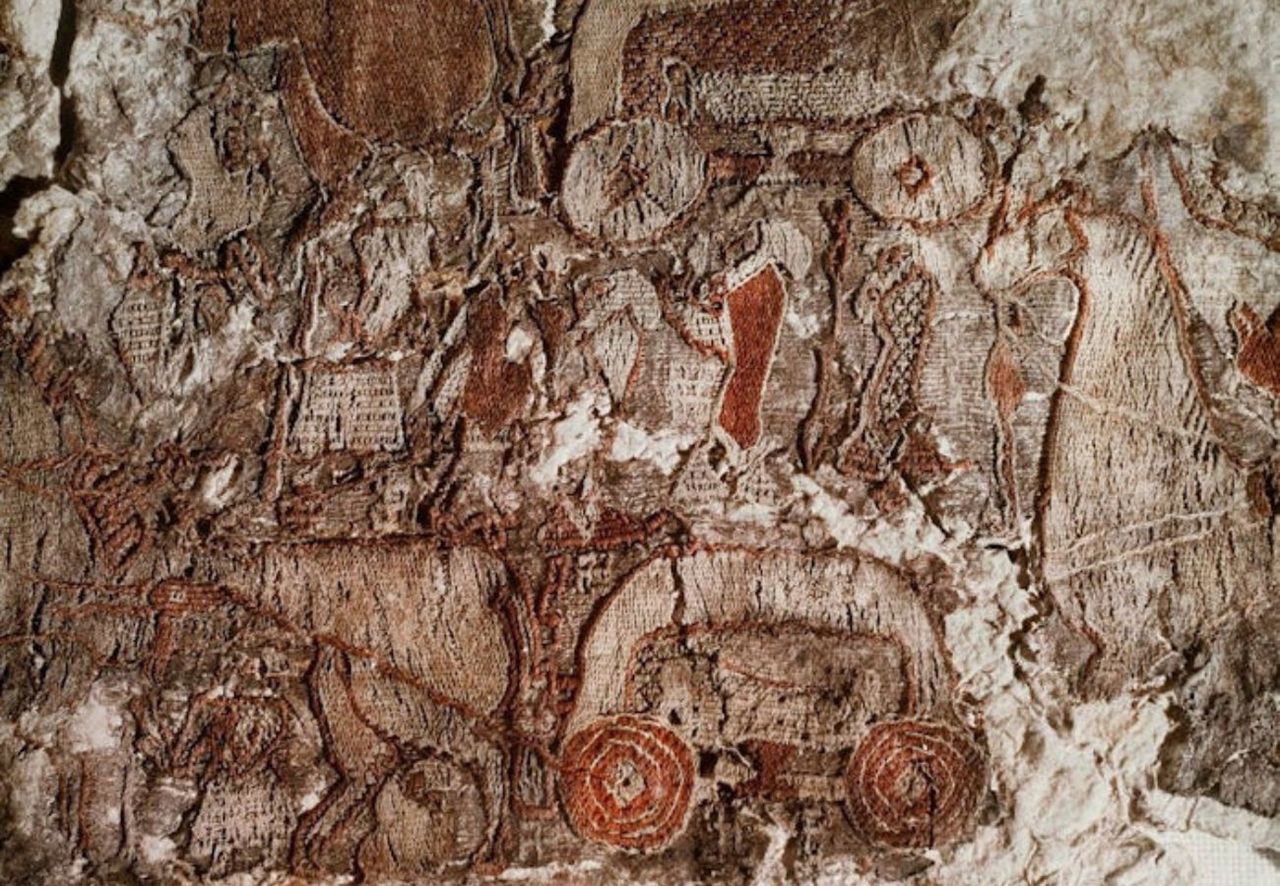 Tkanina z Oseberg odkryta w grobie Wikingów. Co o niej wiadomo?