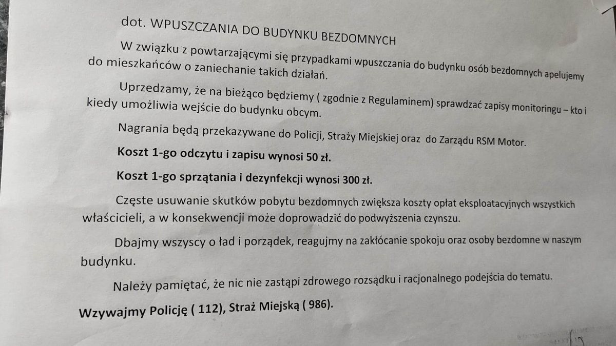 Spółdzielnia RSM „MOTOR” apeluje do mieszkańców o niewpuszczanie bezdomnych do klatek