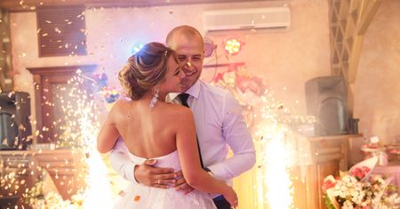 500 zł za "talerzyk". Koszty organizacji wesel po pandemii mogą zwalić z nóg