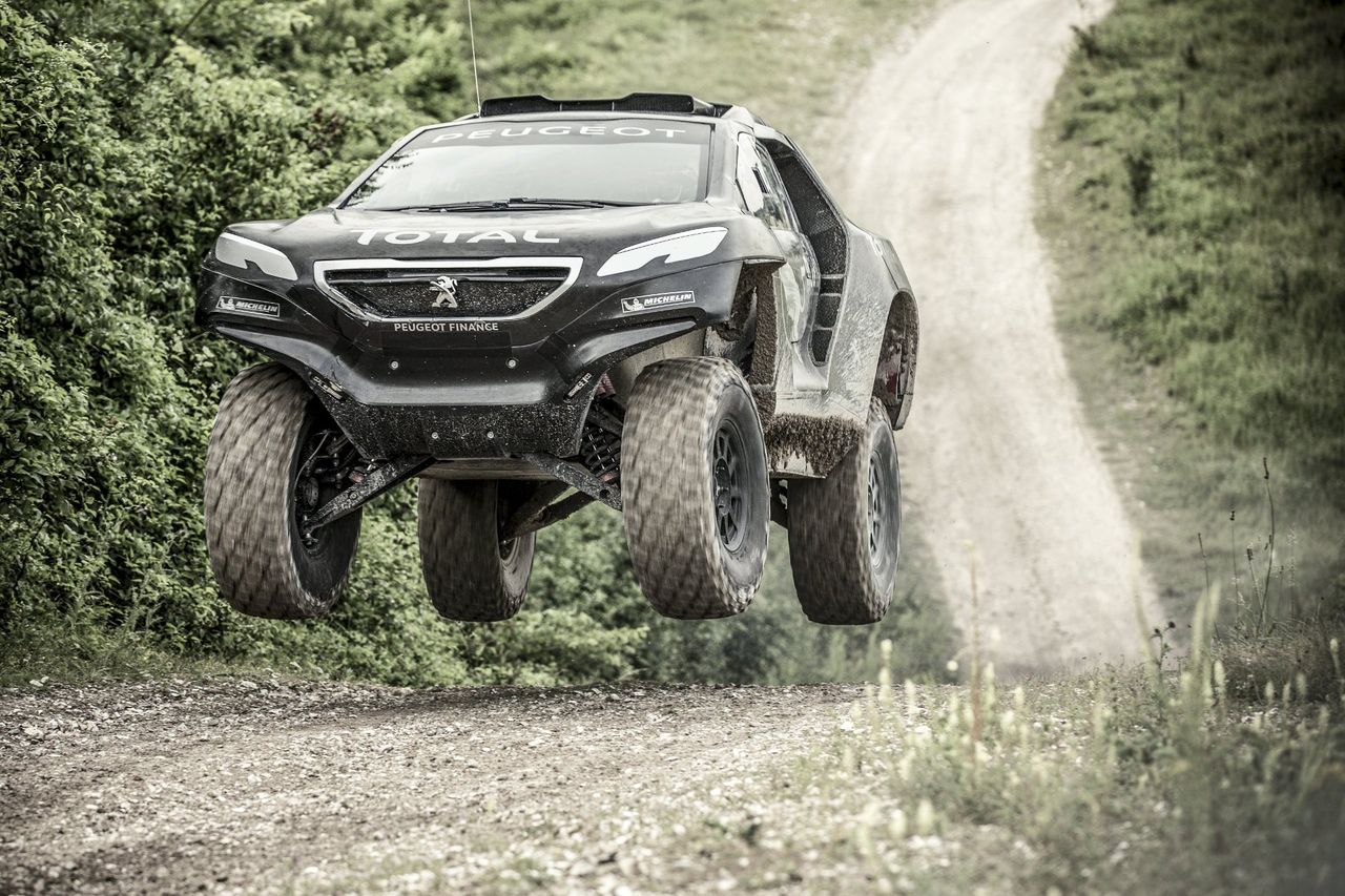 Pierwsze testy Peugeota 2008 DKR