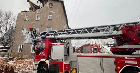 Podpinał butlę gazową, wysadził pół kamienicy. Policja: miał 3 promile alkoholu we krwi