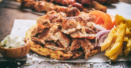 Domowa shoarma wieprzowa – smak Bliskiego Wschodu na polskim stole