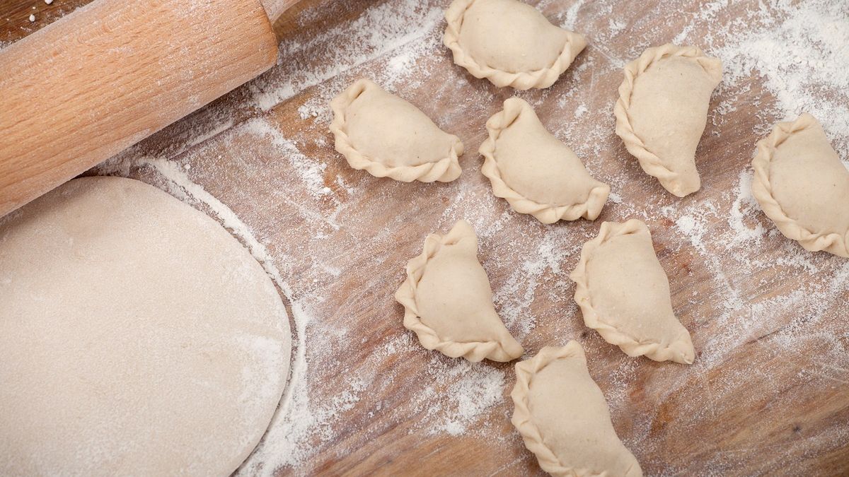 Ciasto na pierogi.