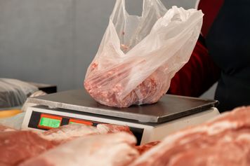 Polacy jedzą 82 kg na rok. "Królowa mięs"