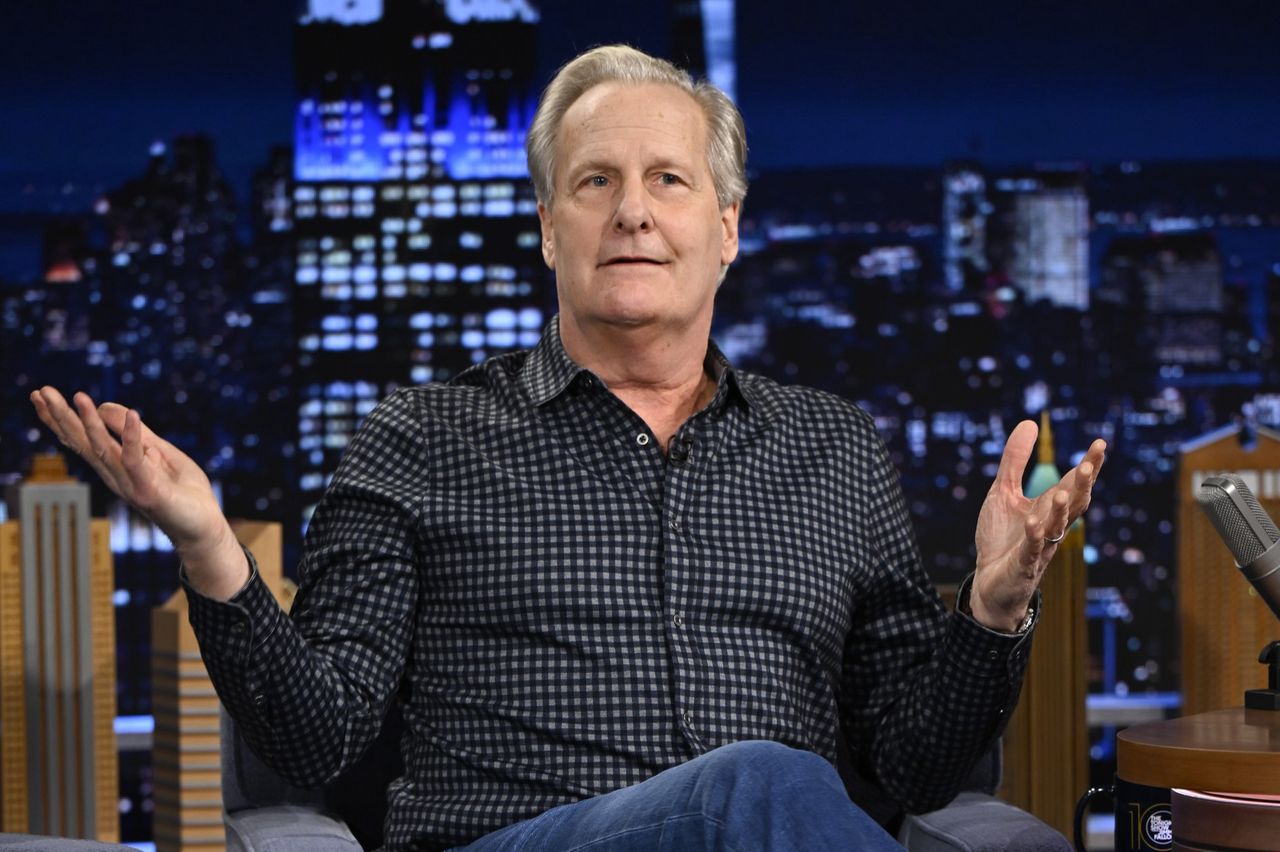 Jeff Daniels skrytykował Trumpa. "Nixon by tego nie zrobił"