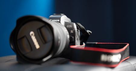 Canon EOS R - aparat, który możesz spersonalizować