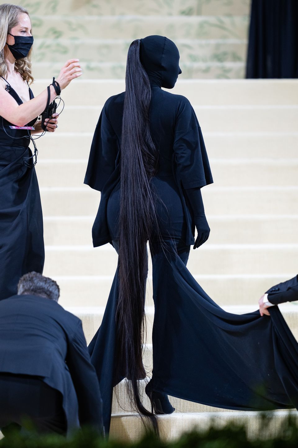 Katarzyna Nosowska odtwarza mroczną stylizację Kim Kardashian z gali MET 2021