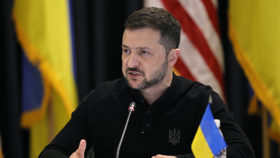 Ukraine Defense Contact Group meeting at the US Air Base in Ramstein
epa11588845 Ukraine's President Volodymyr Zelensky delivers an address during the seventh meeting of the Ukraine Defense Contact Group (UDCG) at the US Air Base in Ramstein, Germany, 06 September 2024. The US Defense Secretary has invited Defense ministers and senior military officials from around the world to Ramstein to discuss the ongoing crisis in Ukraine and various security issues facing US allies and partners.  EPA/RONALD WITTEK 
Dostawca: PAP/EPA.
RONALD WITTEK