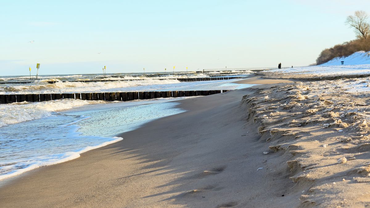 Zimowy krajobraz nad Bałtykiem 