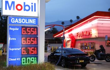 Benzyna w USA najdroższa od 4 lat. Biały Dom: stanieje po zakończeniu wojny